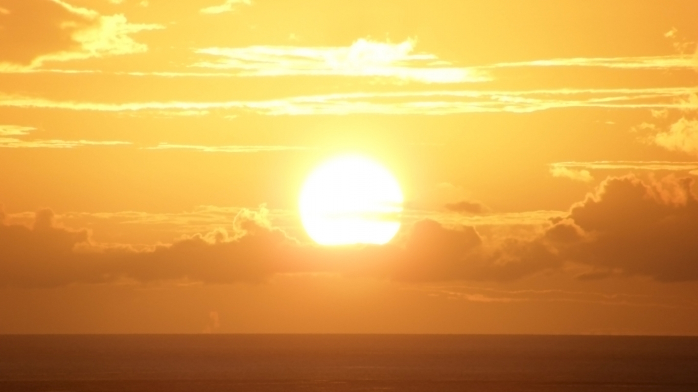 Breathtaking Sunset for 1366 x 768 HDTV resolution