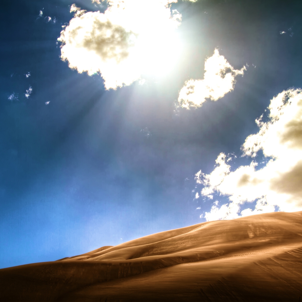 Bright Desert for 1024 x 1024 iPad resolution