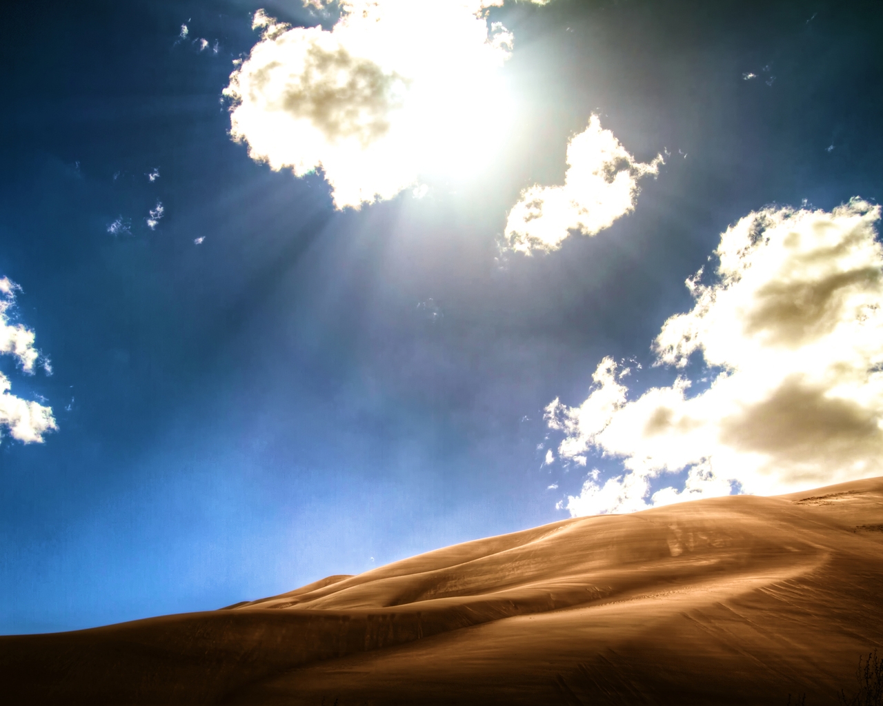 Bright Desert for 1280 x 1024 resolution