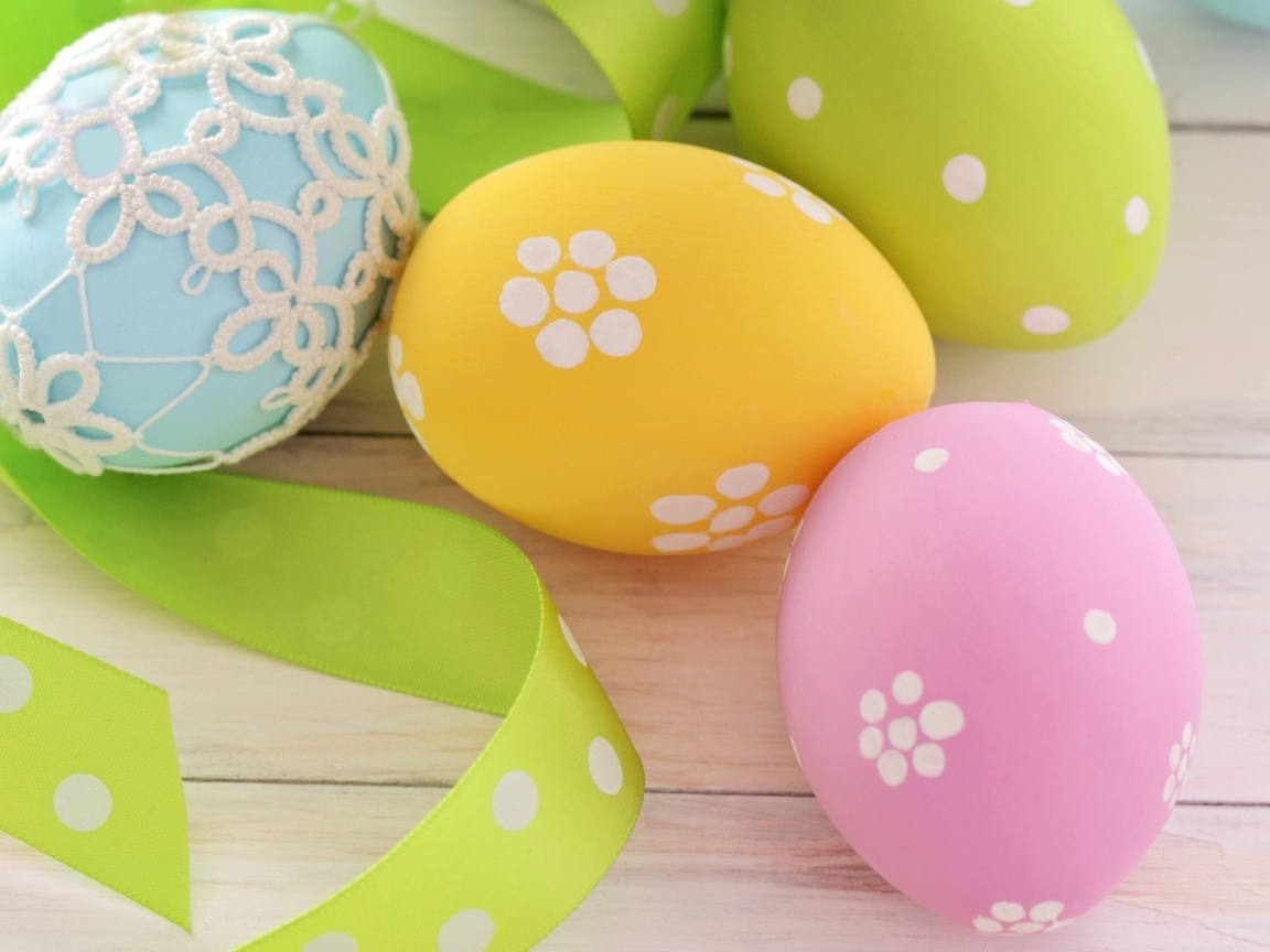 Bright Easter Eggs for 1152 x 864 resolution