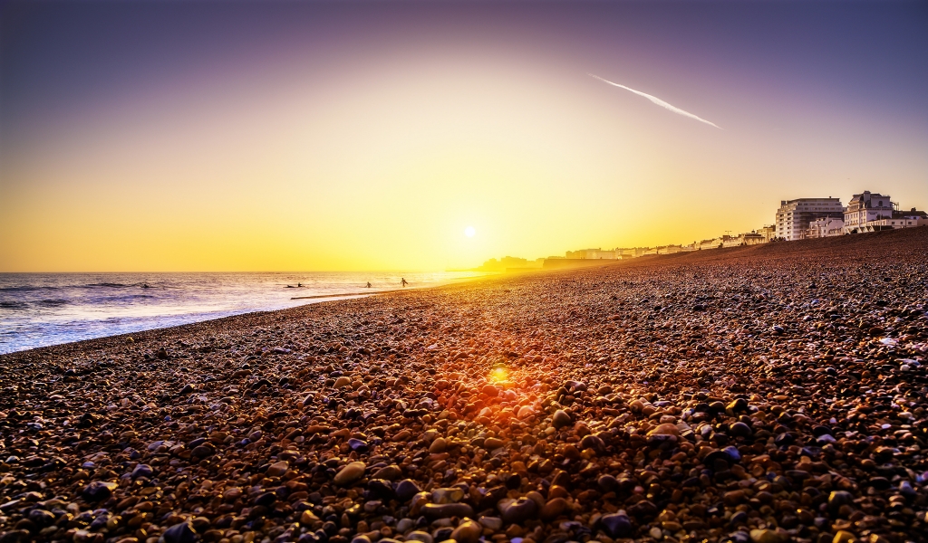 Brighton Beach Sunset for 1024 x 600 widescreen resolution