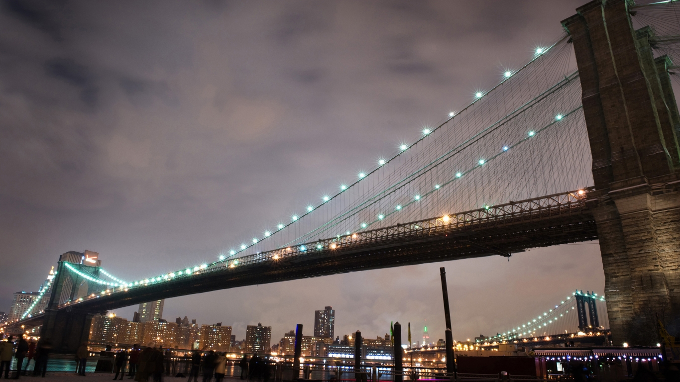 Brooklyn Bridge for 1366 x 768 HDTV resolution