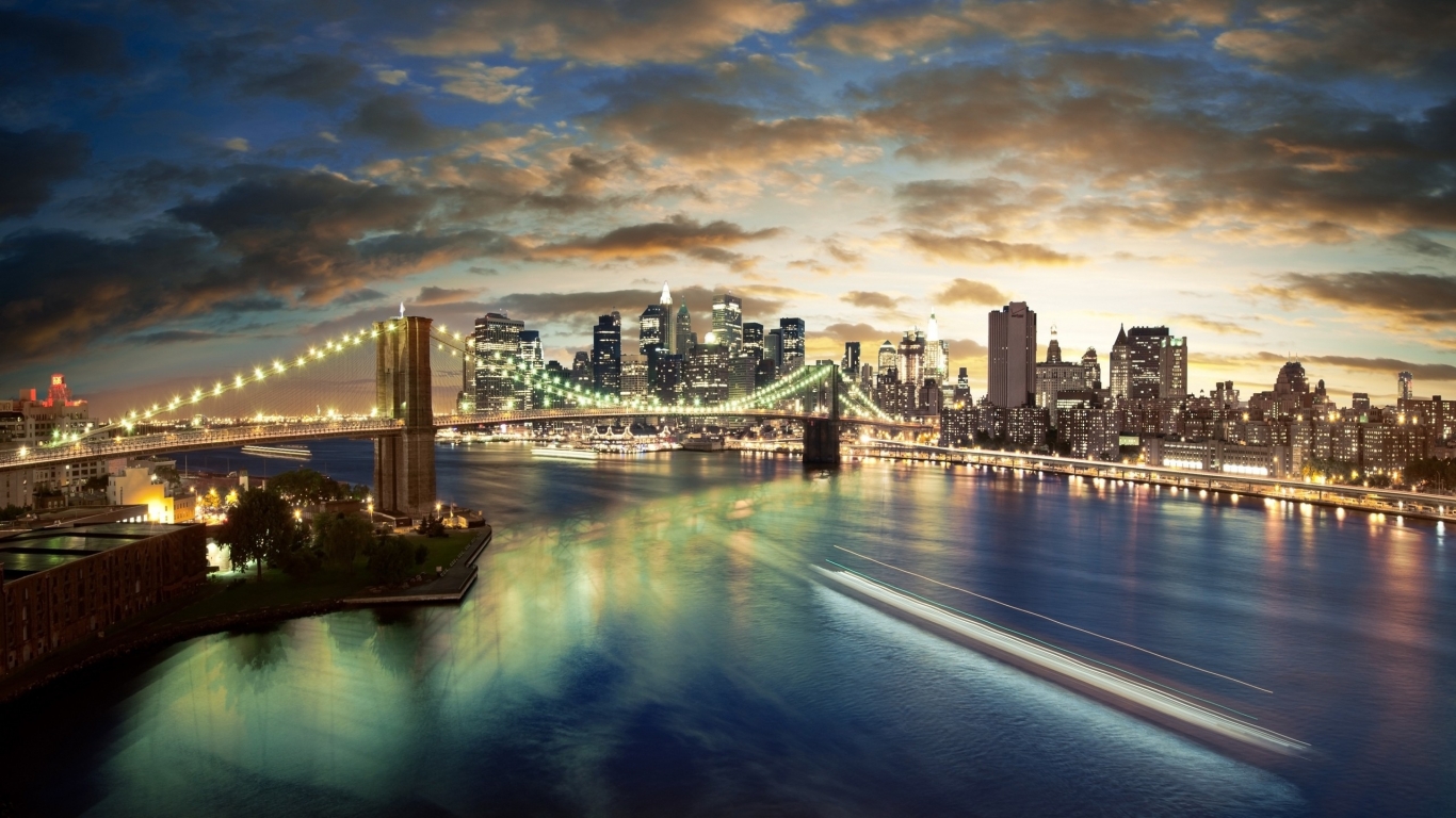 Brooklyn Bridge New York for 1366 x 768 HDTV resolution