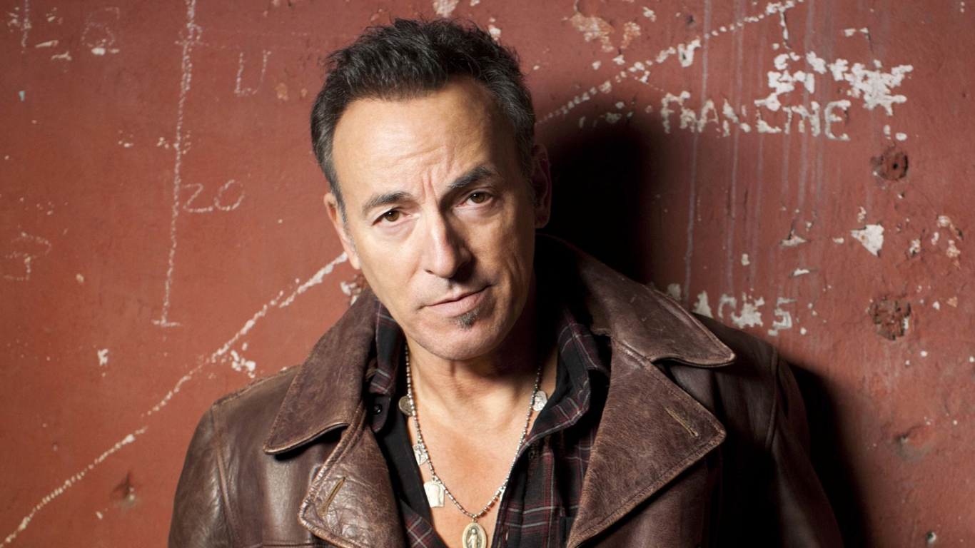 Bruce Springsteen Look for 1366 x 768 HDTV resolution