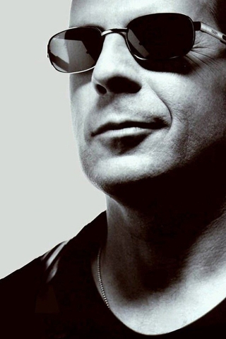 Bruce Willis Younger for 320 x 480 iPhone resolution