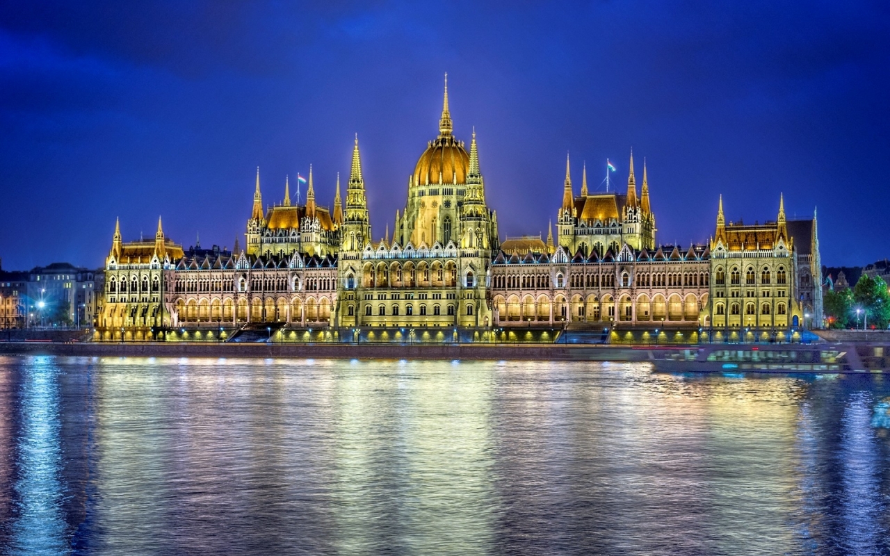 Budapest HDR Landscape for 1280 x 800 widescreen resolution