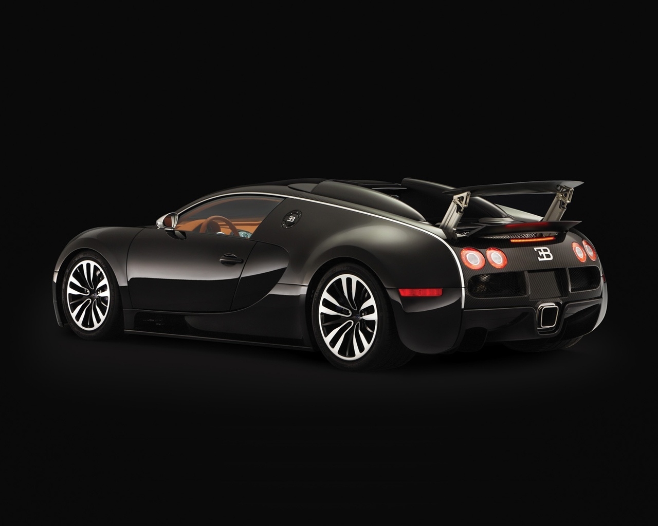 Bugatti Veyron Sang Noir 2008 - Rear Angle for 1280 x 1024 resolution