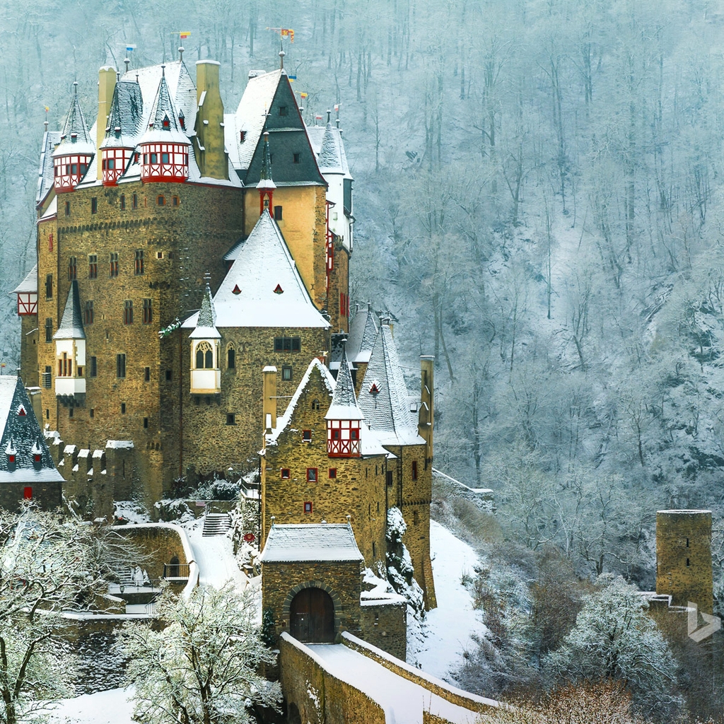Burg Eltz Castle Germany for 1024 x 1024 iPad resolution