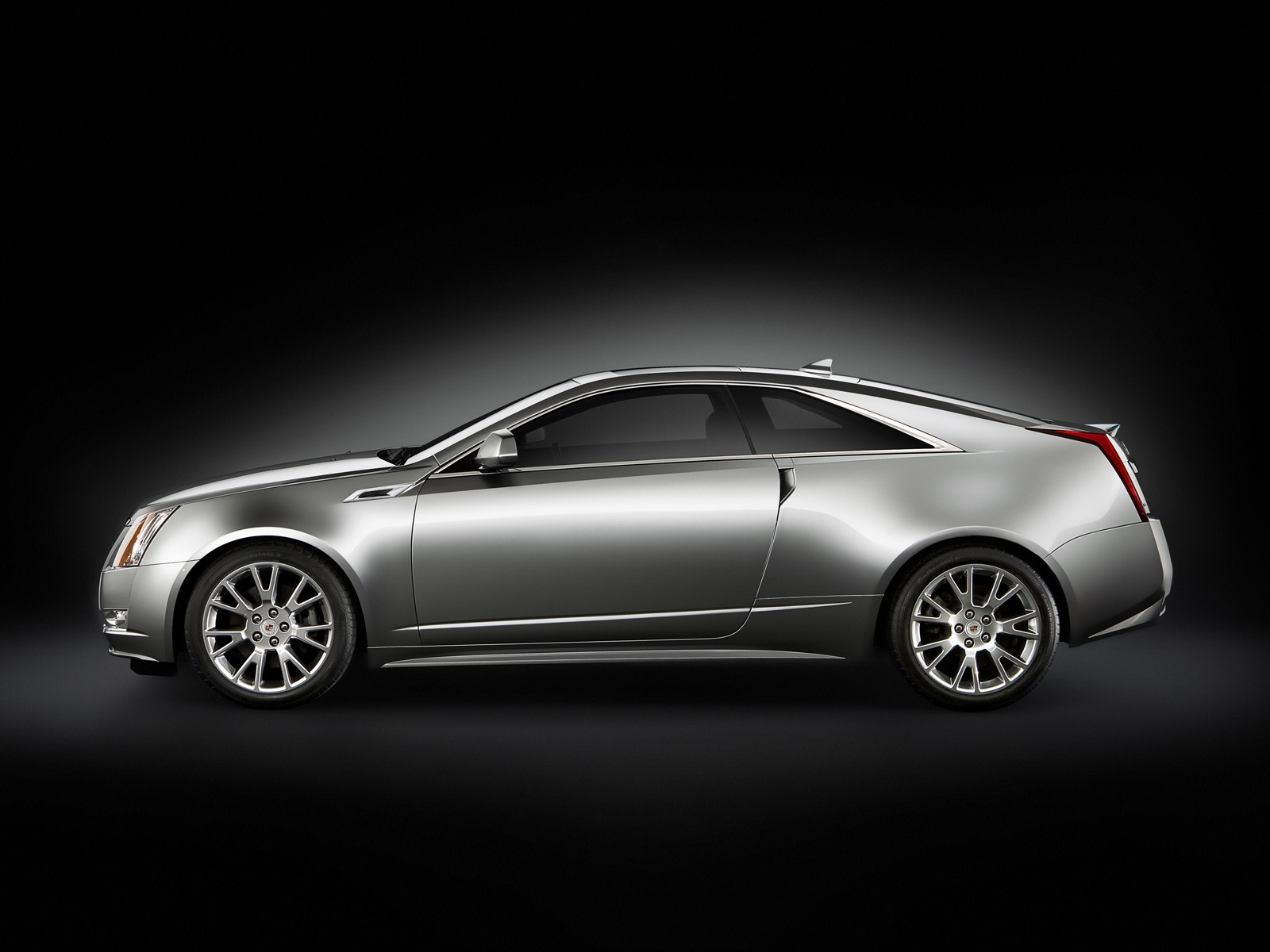 Cadillac CTS Coupe Side for 1600 x 1200 resolution