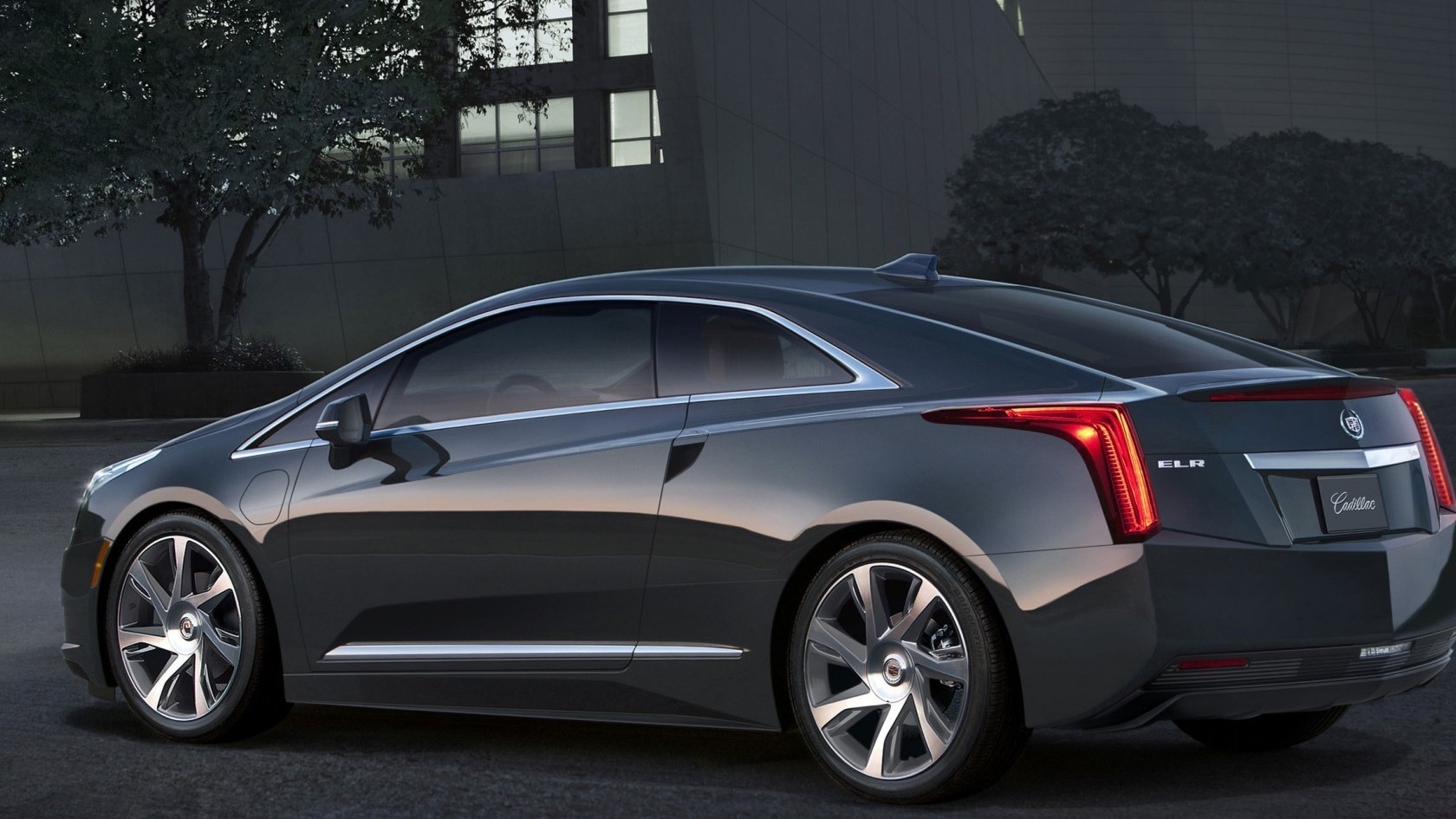 Cadillac ELR Front View for 1680 x 945 HDTV resolution