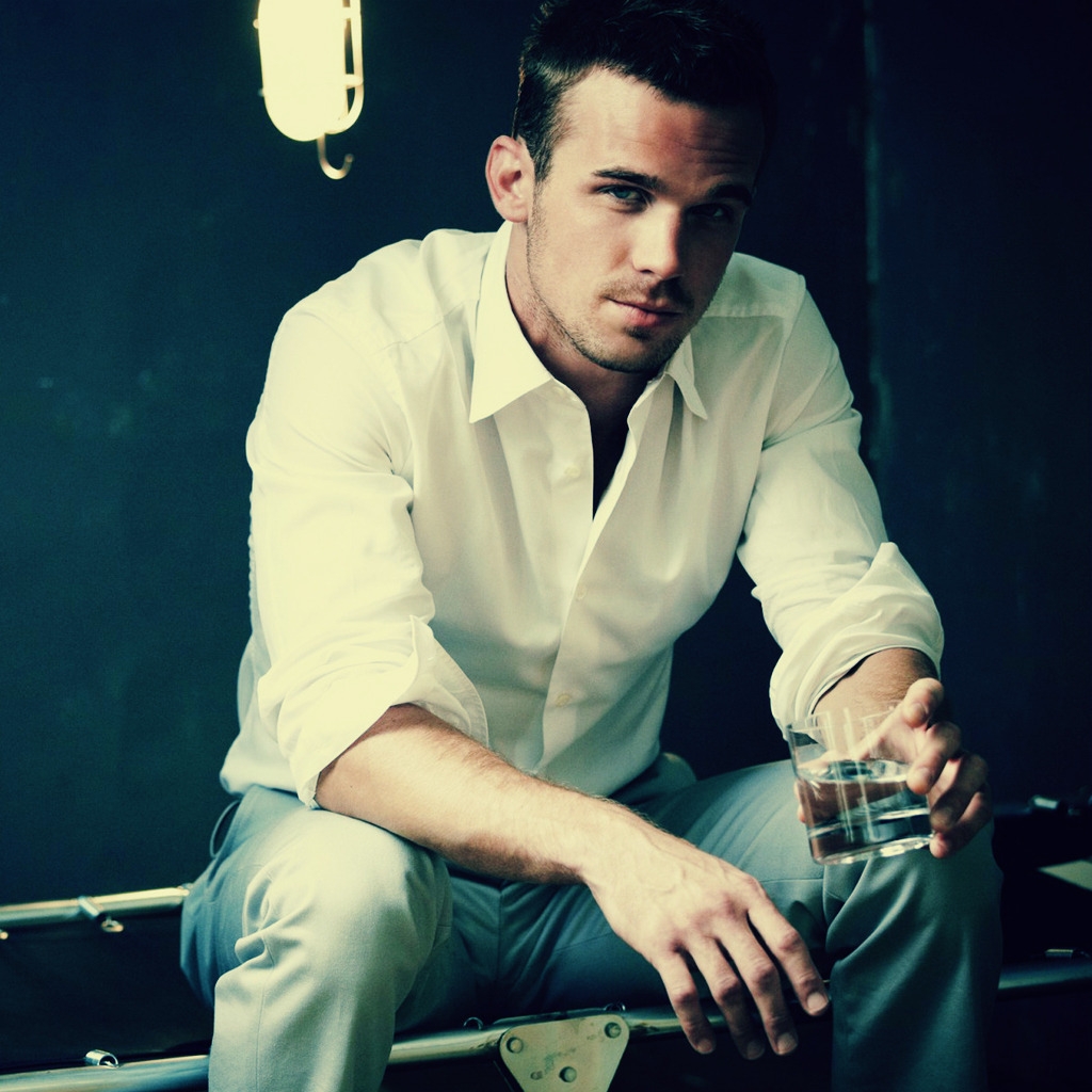 Cam Gigandet Casual for 1024 x 1024 iPad resolution