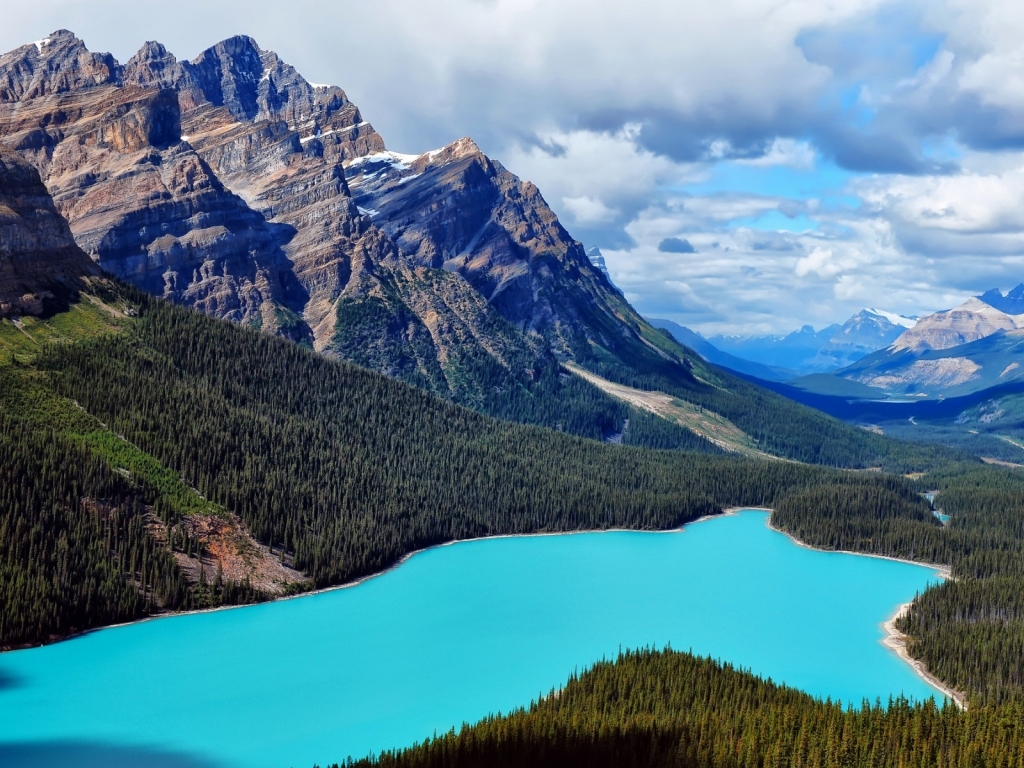 Canada Blue Lake for 1024 x 768 resolution