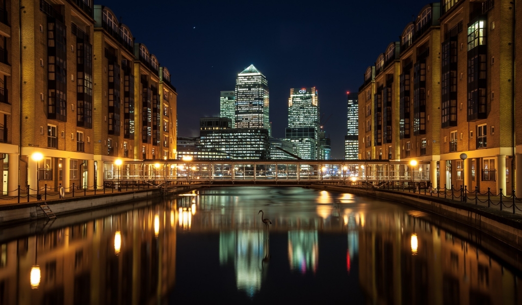 Canary Wharf View for 1024 x 600 widescreen resolution