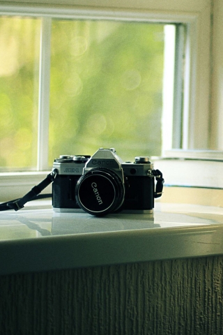 Canon AE1 for 320 x 480 iPhone resolution