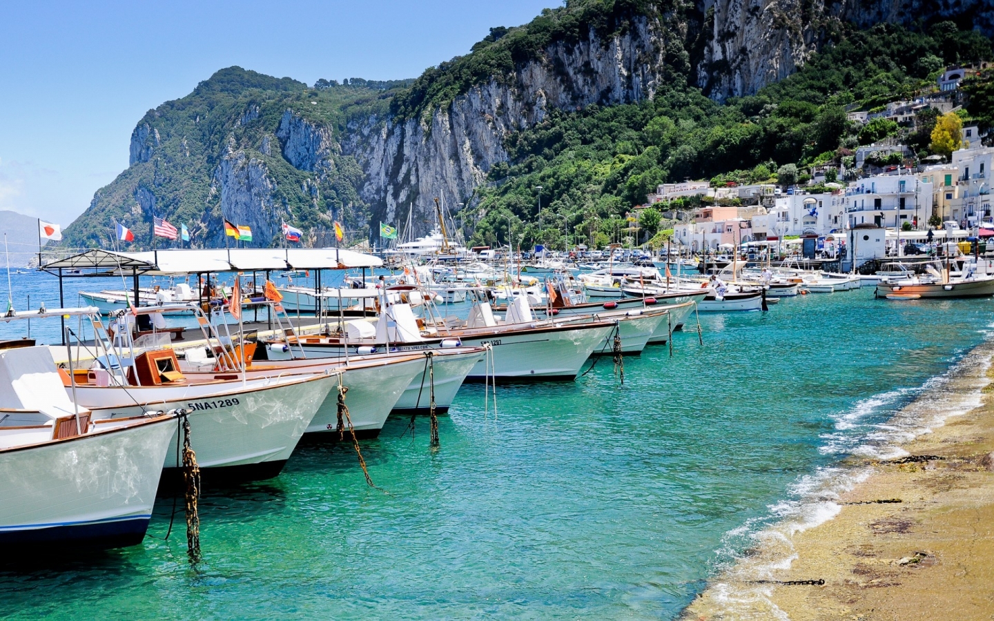 Capri Port View for 1440 x 900 widescreen resolution