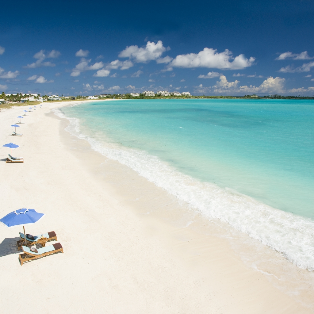 Caribbean Beach for 1024 x 1024 iPad resolution