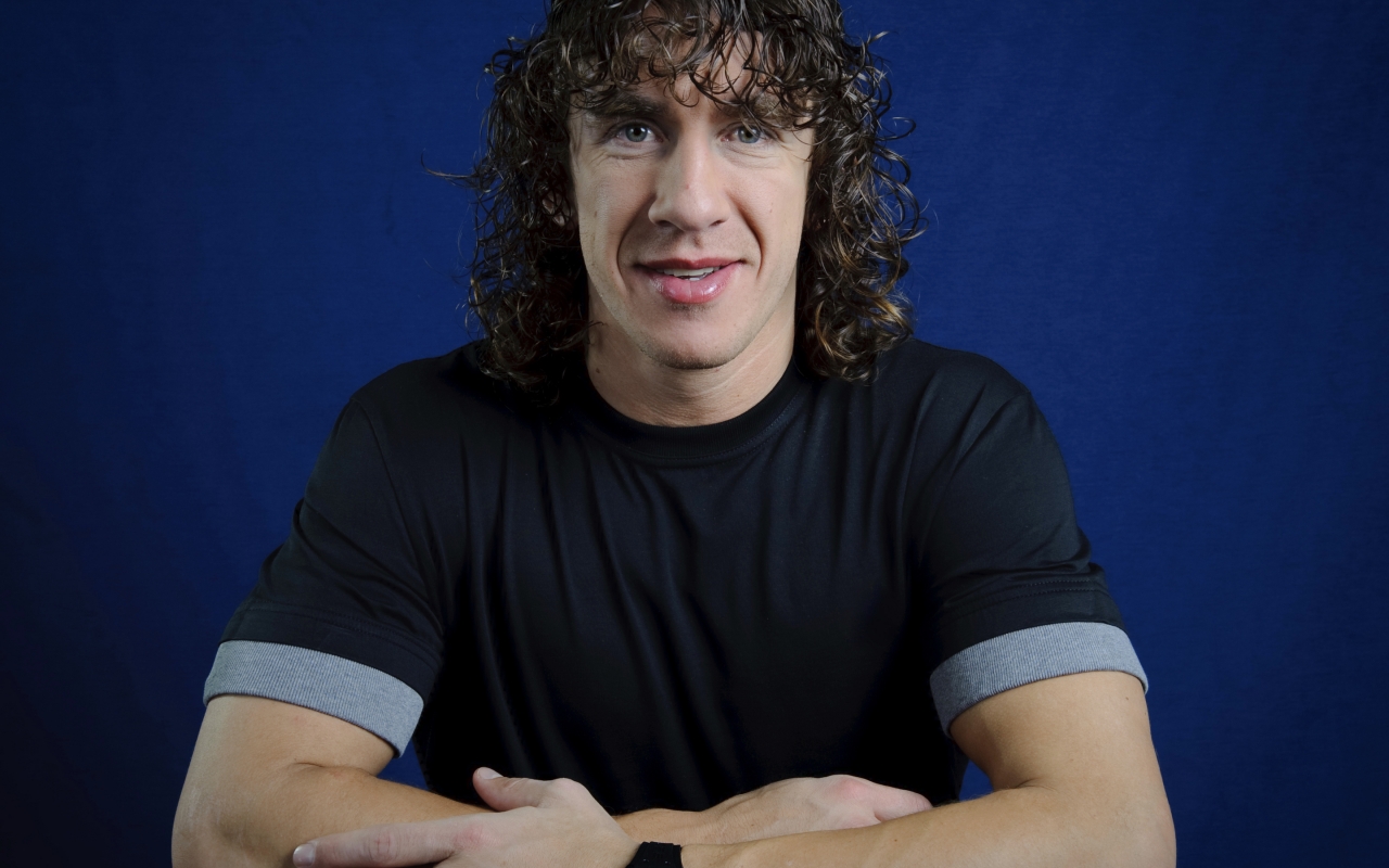 Carles Puyol Smile for 1280 x 800 widescreen resolution