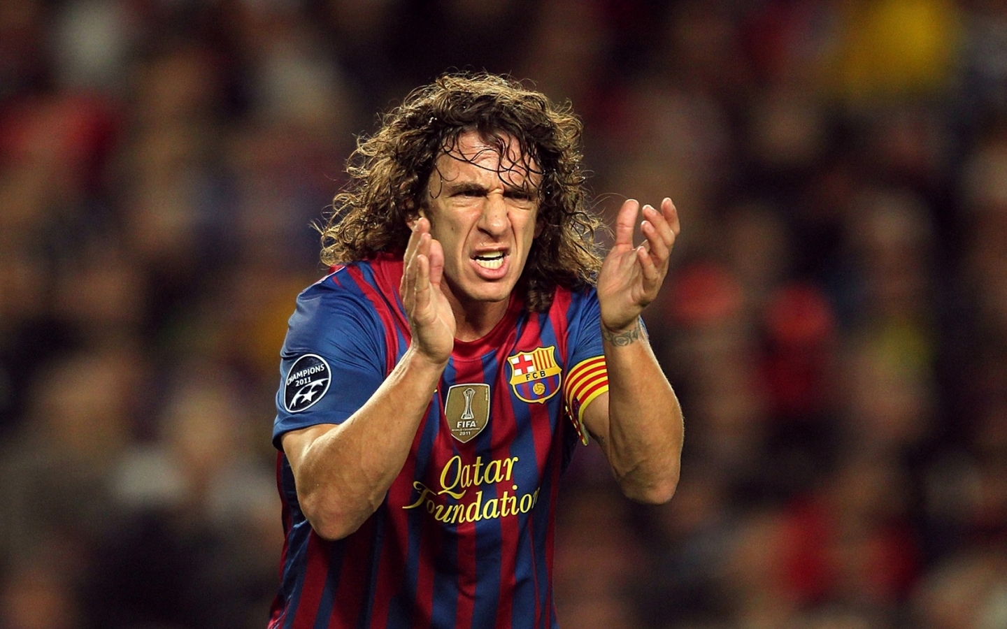 Carles Puyol Urging for 1440 x 900 widescreen resolution
