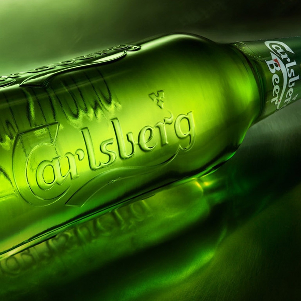 Carlsberg Bottle for 1024 x 1024 iPad resolution