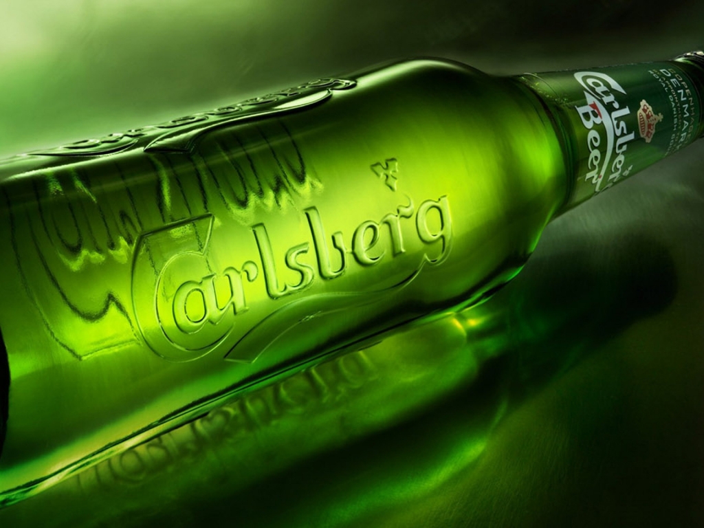 Carlsberg Bottle for 1024 x 768 resolution