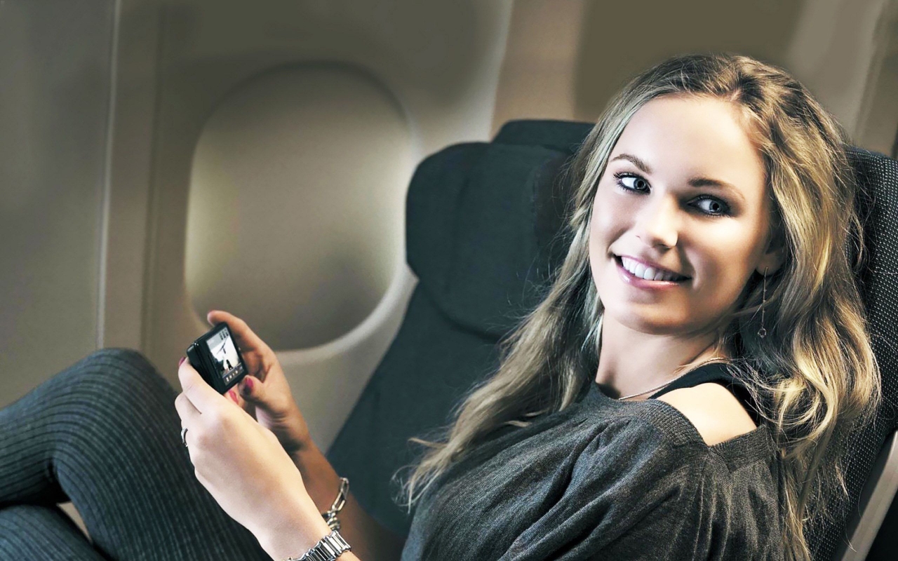 Caroline Wozniacki Airplane for 1280 x 800 widescreen resolution