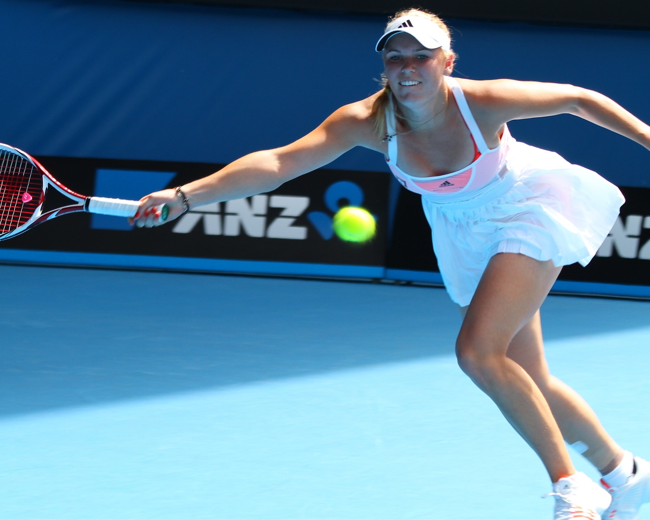 Caroline Wozniacki Australian Open for 1280 x 1024 resolution