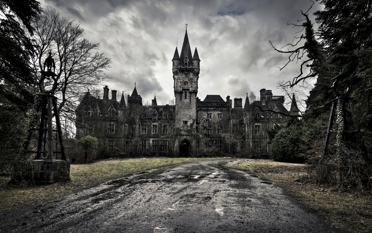 Castle of Decay for 1280 x 800 widescreen resolution