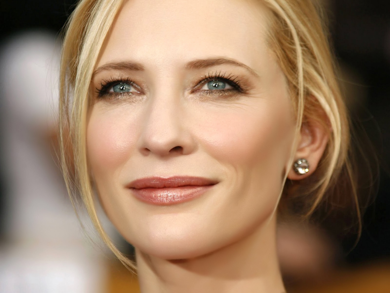 Cate Blanchett Look for 1600 x 1200 resolution