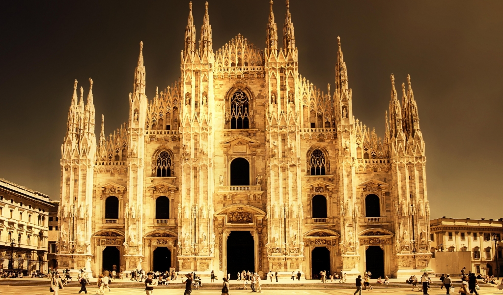 Cathedral in Milan for 1024 x 600 widescreen resolution