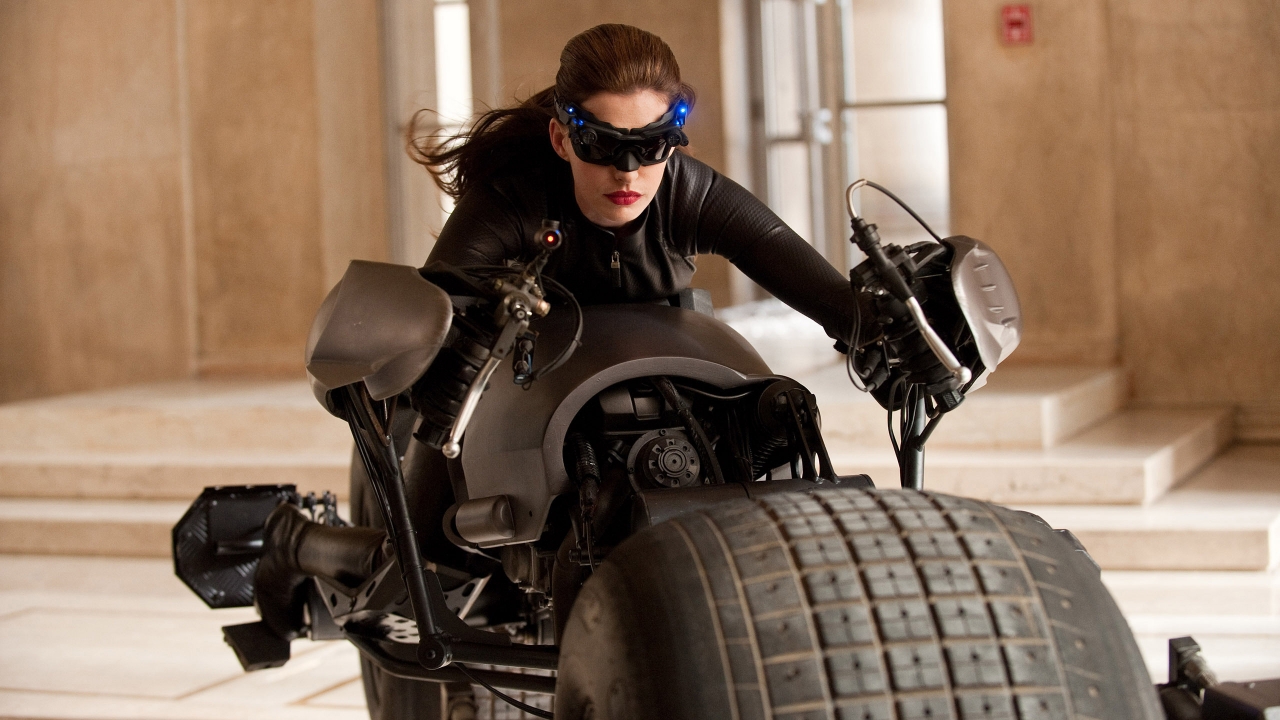 Catwoman Selina Kyle for 1280 x 720 HDTV 720p resolution