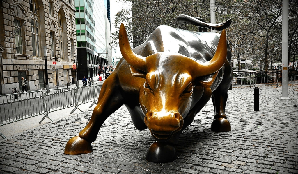 Charging Bull New York for 1024 x 600 widescreen resolution