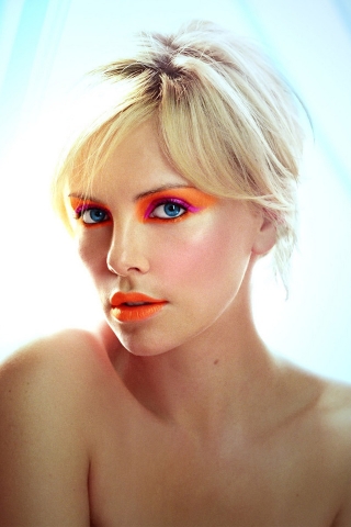 Charlize Theron Makeup for 320 x 480 iPhone resolution