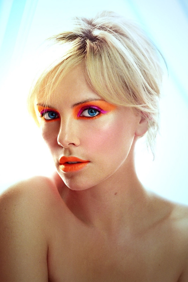 Charlize Theron Makeup for 640 x 960 iPhone 4 resolution