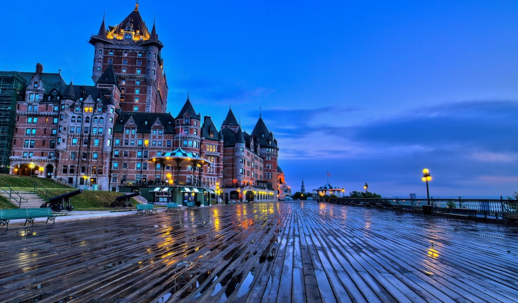 Chateau Frontenac Quebec for 1024 x 600 widescreen resolution