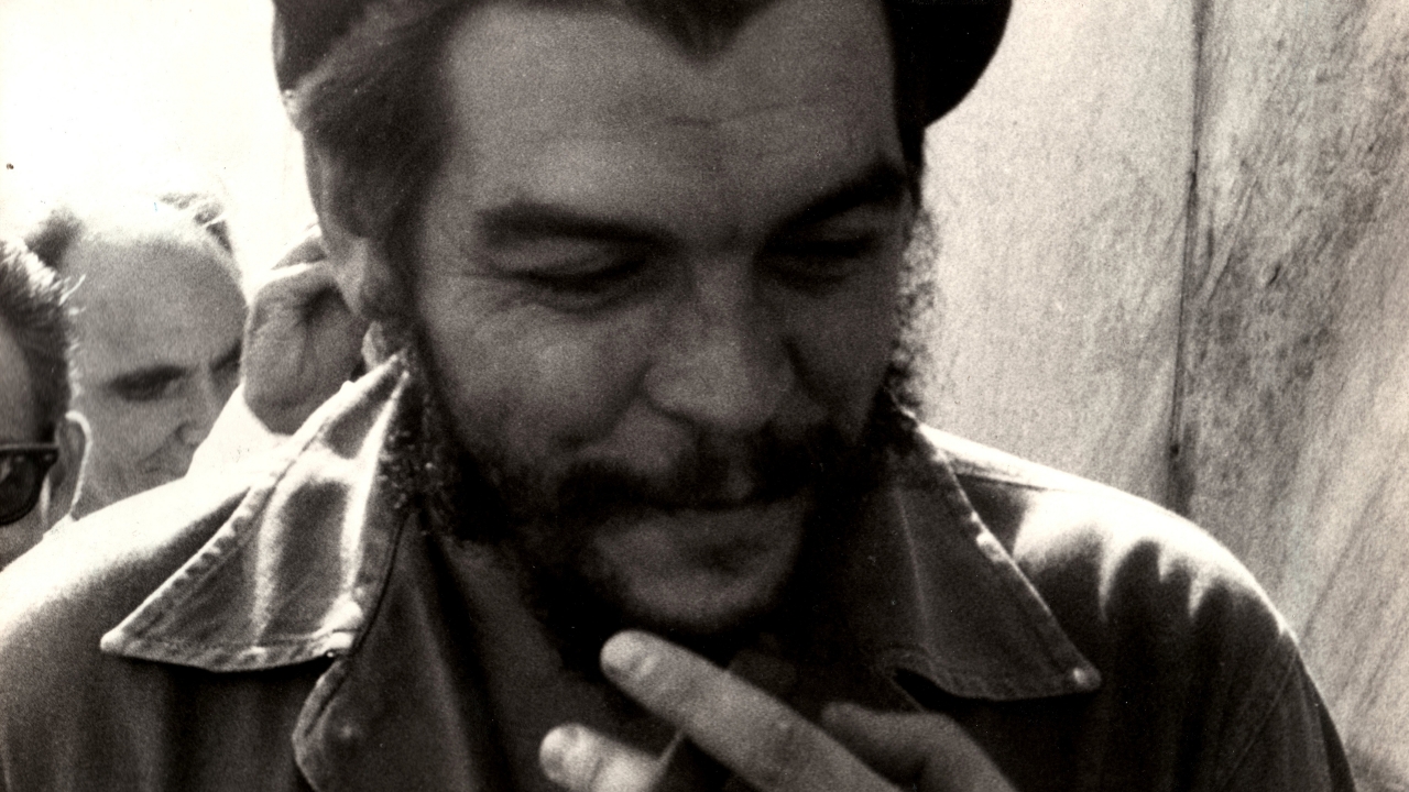 Che Guevara Smiling for 1280 x 720 HDTV 720p resolution