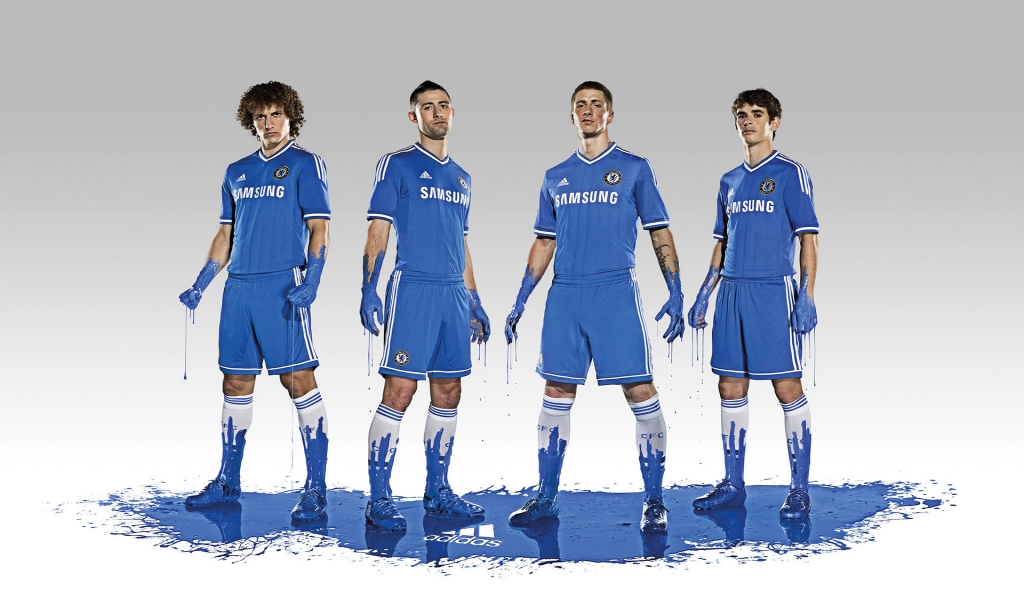 Chelsea Football Players for 1024 x 600 widescreen resolution