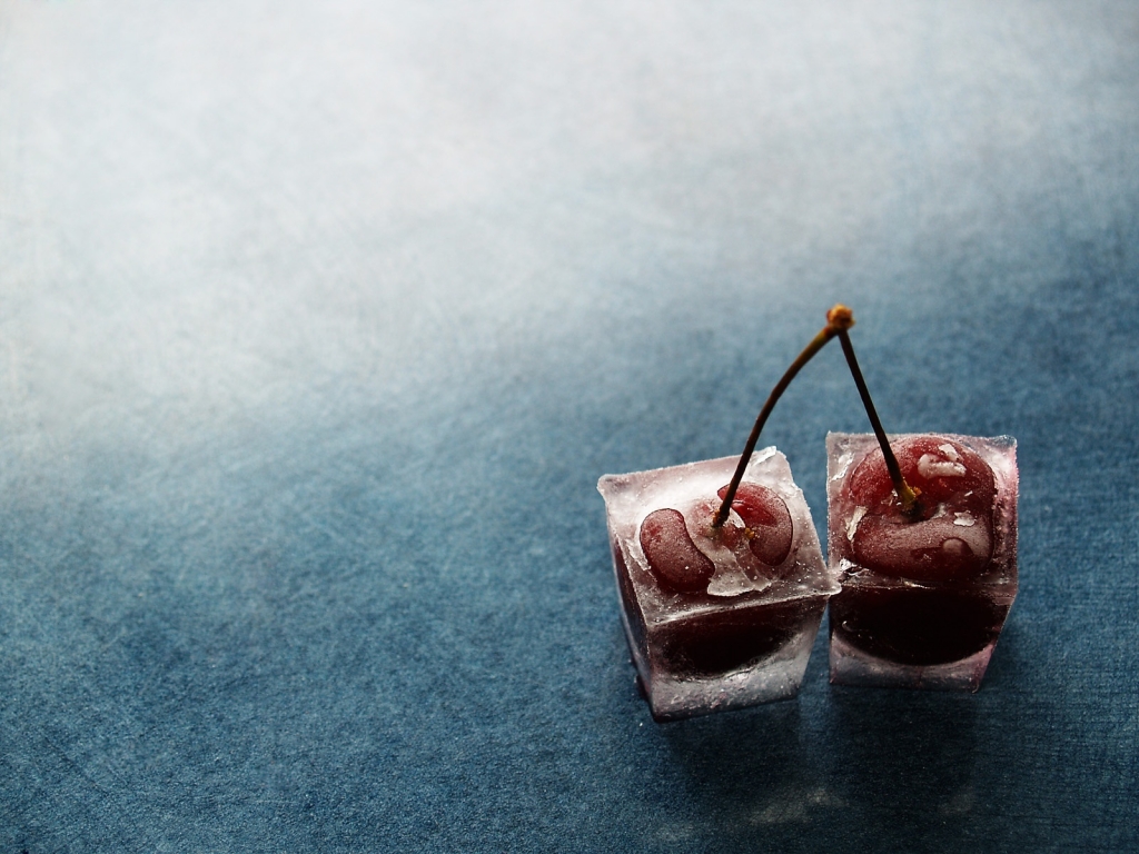 Cherries in Ice for 1024 x 768 resolution