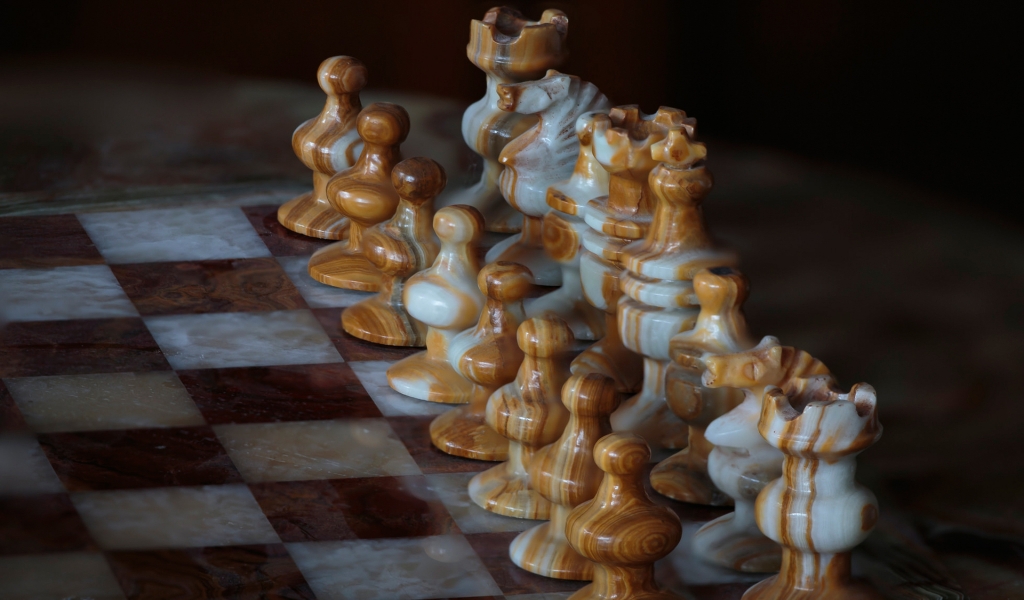 Chess Pieces for 1024 x 600 widescreen resolution