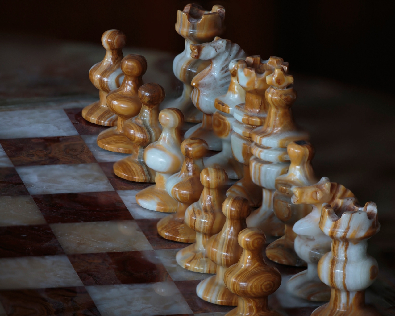 Chess Pieces for 1280 x 1024 resolution