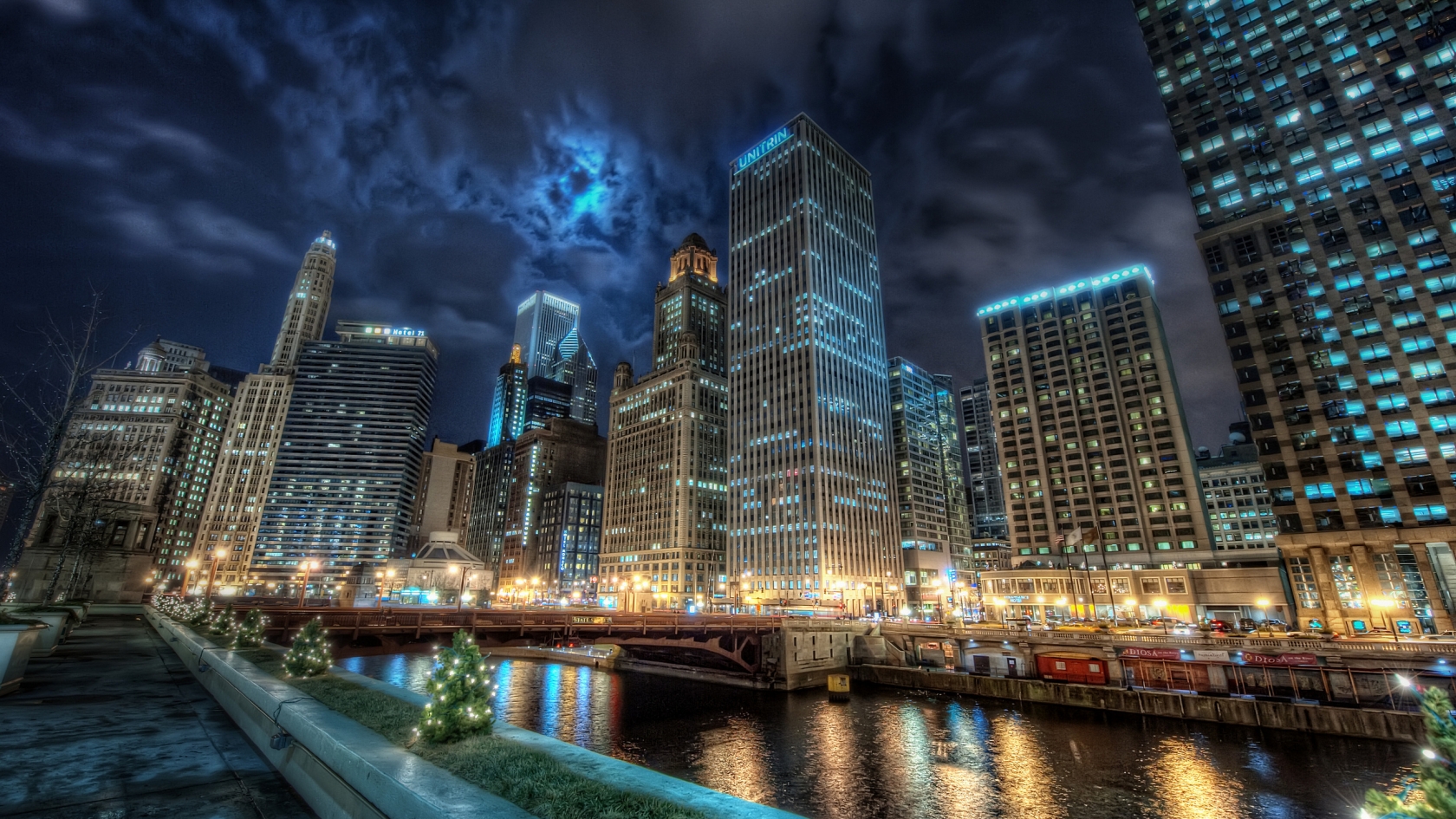 Chicago for 1680 x 945 HDTV resolution