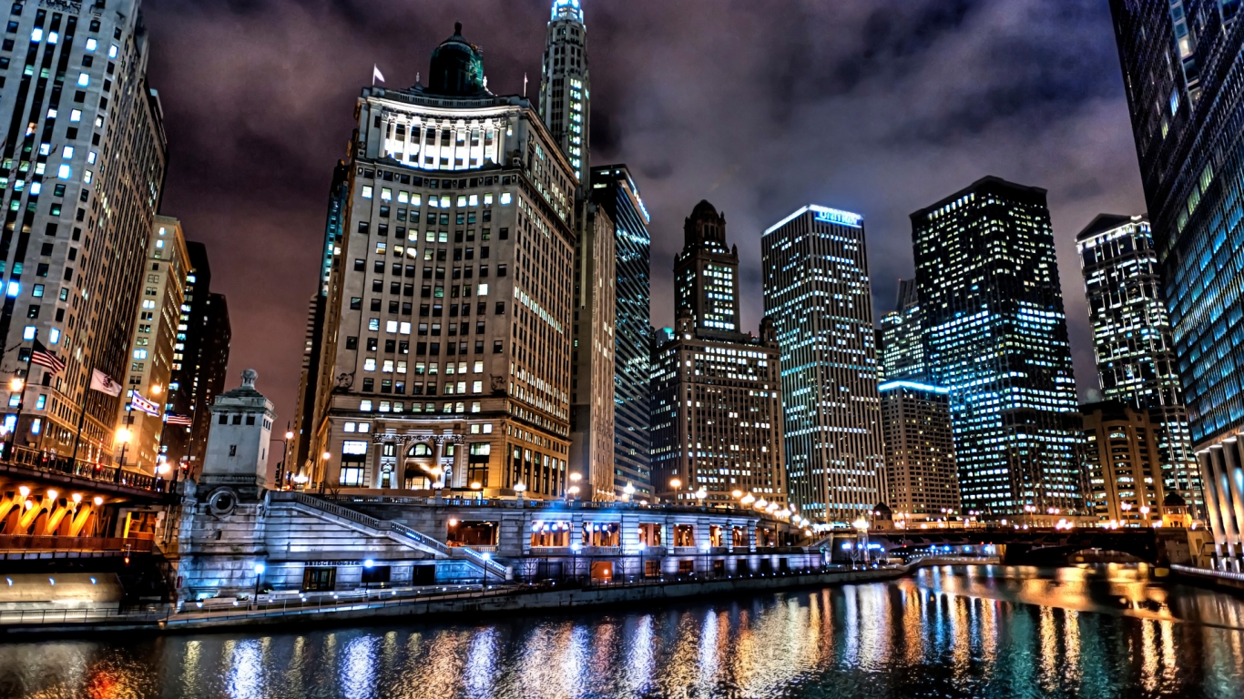 Chicago Night Lights for 1366 x 768 HDTV resolution