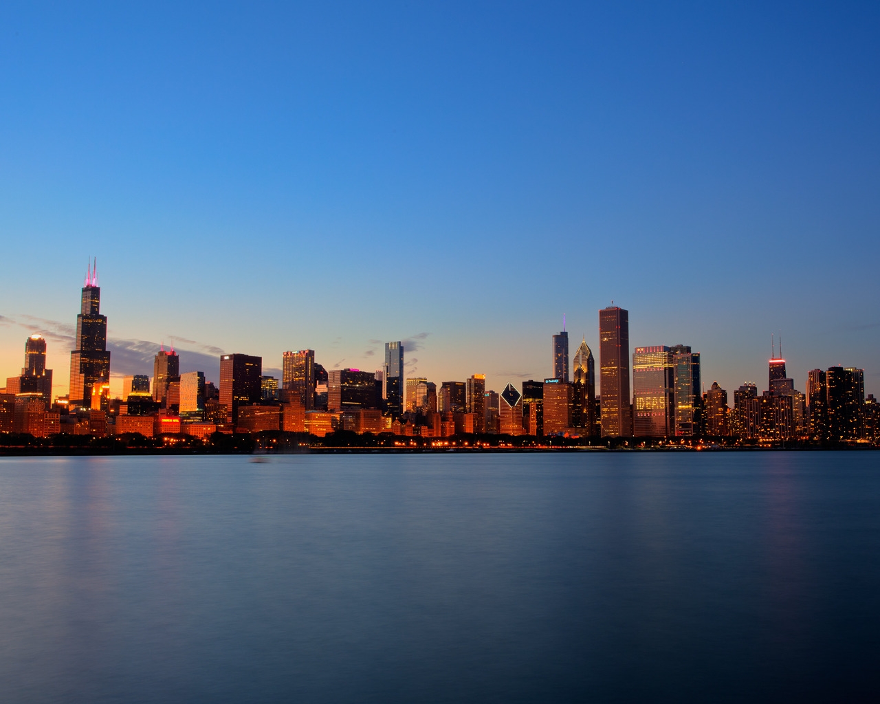 Chicago Skyline for 1280 x 1024 resolution