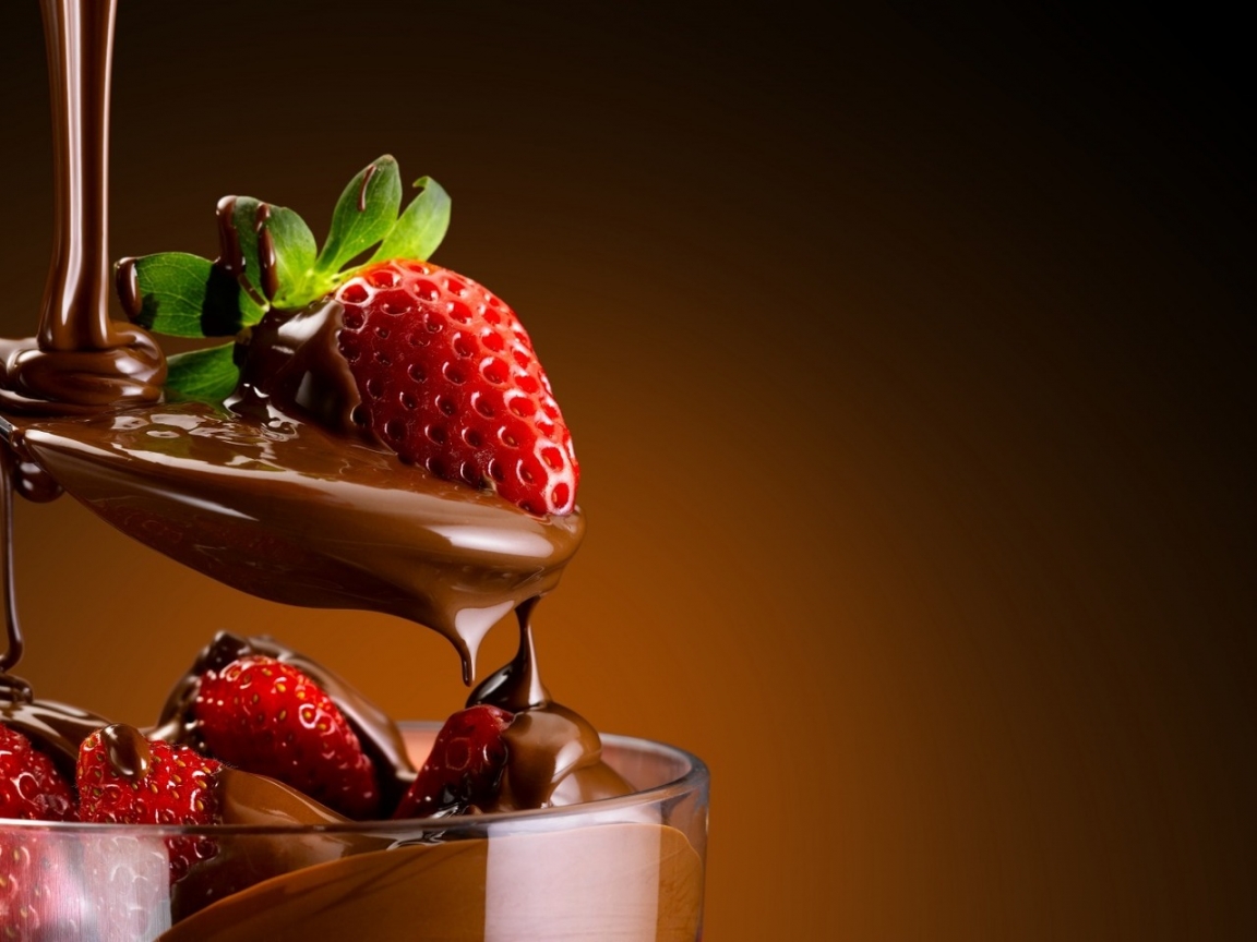 Chocolate and Strawberries Dessert for 1152 x 864 resolution
