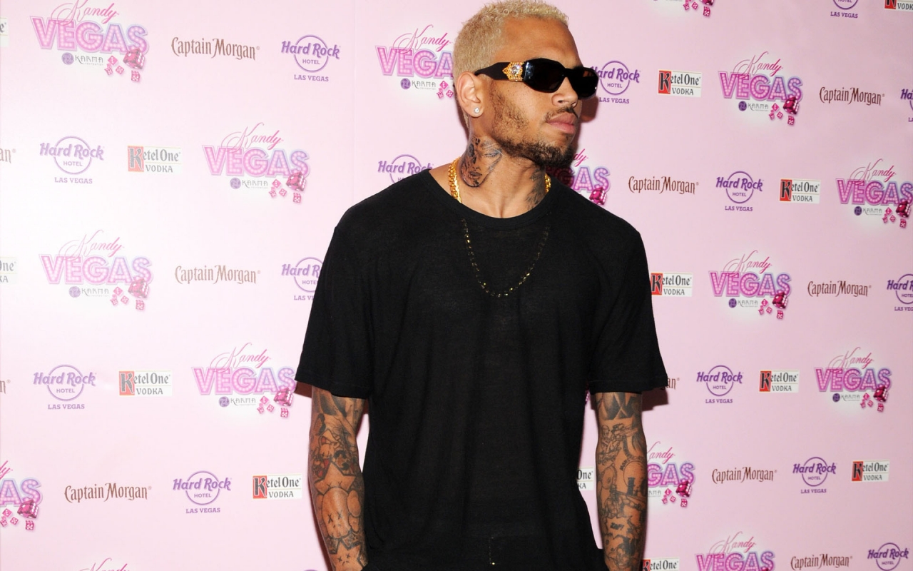 Chris Brown Rihanna Face Tattoo for 1280 x 800 widescreen resolution