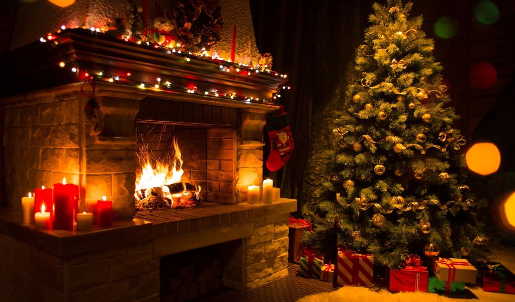 Christmas Home Decorations for 1024 x 600 widescreen resolution