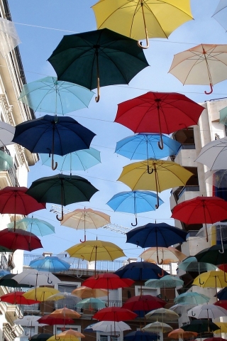 City of Umbrellas for 320 x 480 iPhone resolution