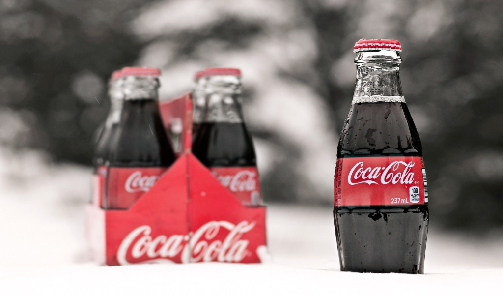 CocaCola Bottles for 1024 x 600 widescreen resolution