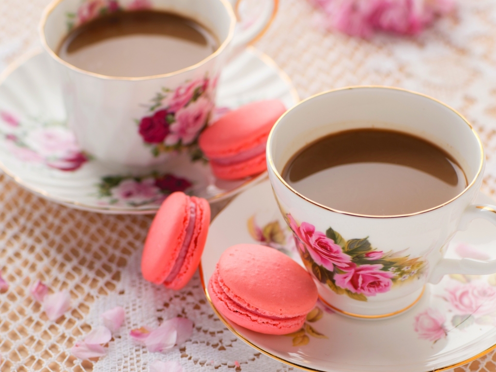 Coffee and Macaroons for 1024 x 768 resolution