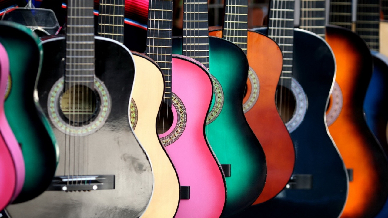 Colored Guitars for 1280 x 720 HDTV 720p resolution