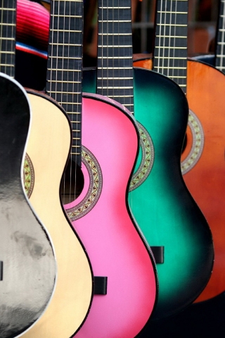 Colored Guitars for 320 x 480 iPhone resolution